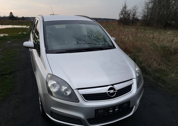 Opel Zafira cena 13900 przebieg: 243000, rok produkcji 2007 z Ryki małe 781